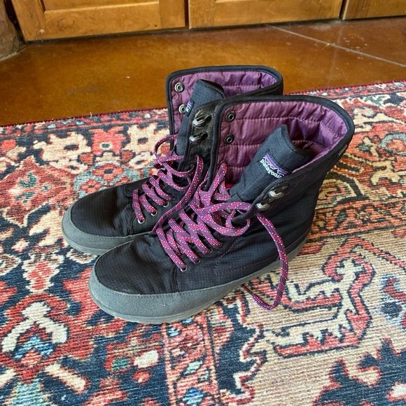 Patagonia Activist waterproof snow boots high tops 7 - Picture 1 of 8